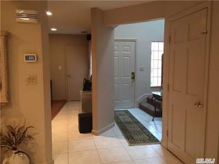 137 Colony Dr, Holbrook, NY 11741-2842