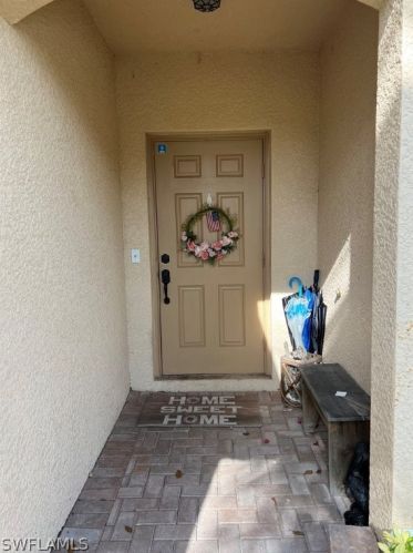 8653 Athena Ct, Lehigh Acres, FL 33971-3753