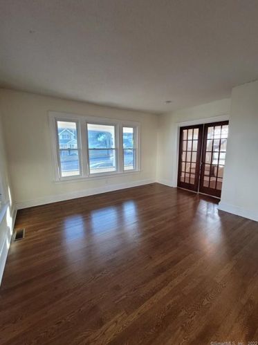311 Farmington Ave, Bristol CT  06010-3901 exterior