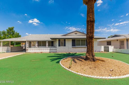 9934 Coggins Dr, Sun City, AZ 85351-4215