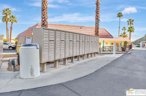 69333 Palm Canyon Dr, Cathedral City CA  92234-1416 exterior