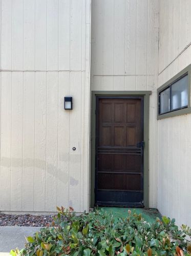 968 Marlin Dr, Vista, CA 92084-5656