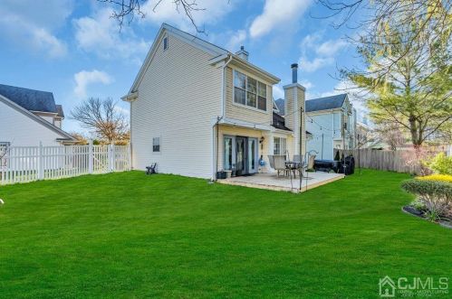 35 Carlisle Ct, Old Bridge NJ  08857-2777 exterior