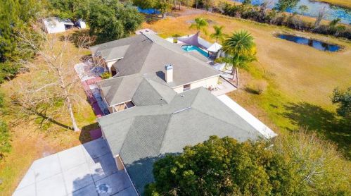 9600 Lakeview Dr, New Port Richey, FL 34654-3553