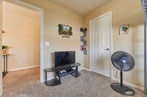 12321 Georgia Ct, Victorville CA  92392-7470 exterior