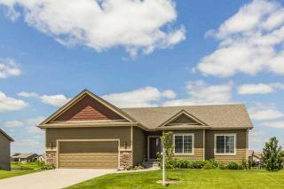 5012 6th St, Ankeny, IA 50023-8804