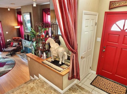 227 Glendora Ave, Long Beach CA  90803-3504 exterior