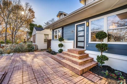 6831 Grand Ave, Dallas TX  75223-1105 exterior
