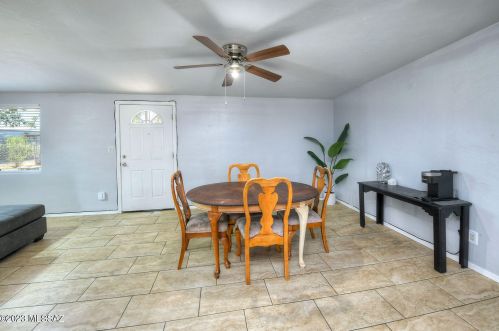 1702 Root Ln, Tucson, AZ 85705-2322