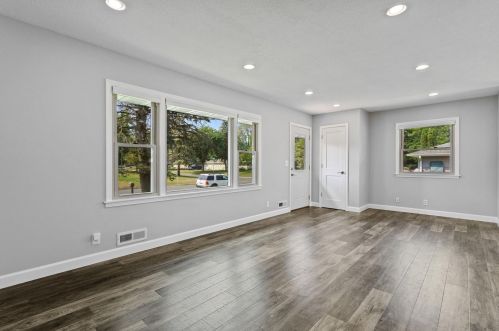 2517 115th Ave, Minneapolis, MN 55433-2941