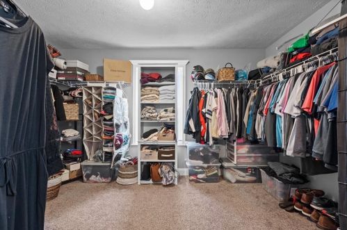 1350 Sandstone Dr, Mc Donald PA  15057-2592 exterior