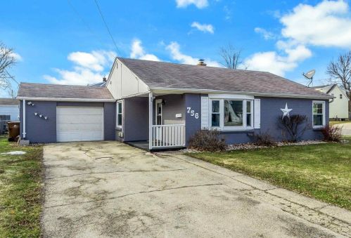 756 Wilson St, Menasha, WI 54952-2416