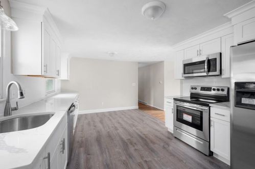 1930 Mendon Rd, Cumberland RI  02864-4390 exterior