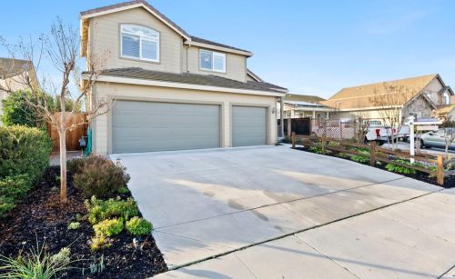 1311 Brigantino Dr, Hollister, CA 95023-4269