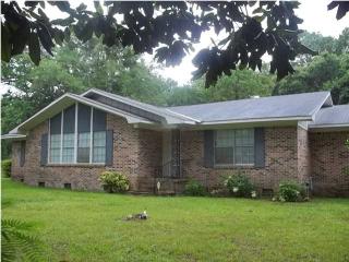 2105 Boykin Blvd, Mobile AL  36605-4257 exterior