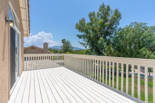 32211 Camino Nunez, Temecula CA  92592-6365 exterior