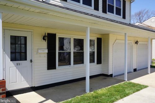 114 Layton Dr, New Castle, DE 19720-3747