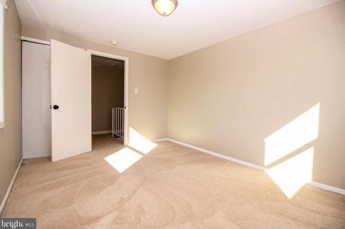 132 Rittenhouse Dr, Willingboro NJ  08046-2573 exterior