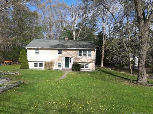 410 Colonel Ledyard Hwy, Gales Ferry, CT 06339-1949