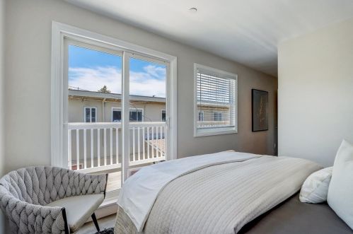 626 Manzanita St, Redwood City CA  94063-2947 exterior