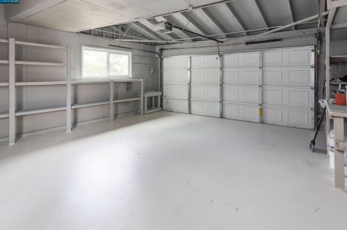 1175 Mcdonald Dr, Pinole CA  94564-2501 exterior