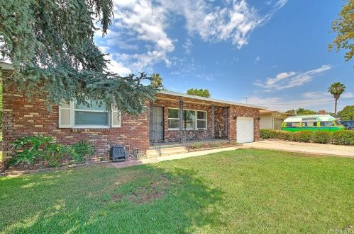 4725 Sunnyside Dr, Riverside, CA 92506-2320