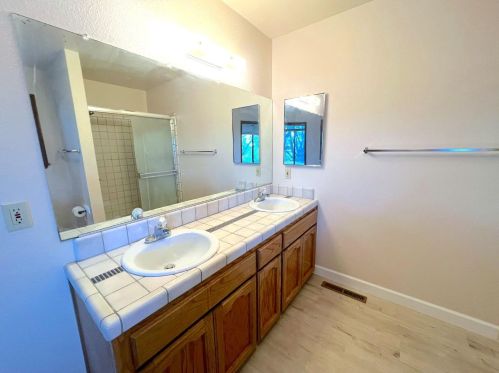 19617 Victoria Dr, Grass Valley CA  95949-9301 exterior