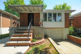 20050 39th Ave, Long Island City, NY 11361