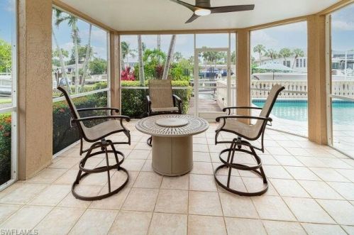 446 Bayside Ave, Naples FL 34108-2314 exterior