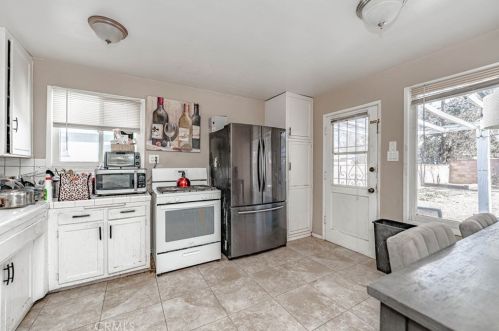 44034 Date Ave, Lancaster CA 93534-4425 exterior