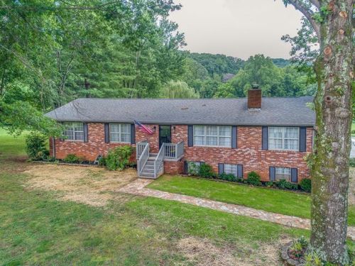 316 Self Hollow Rd, Rockford, TN 37853-3404