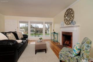2832 Verna Way, Sacramento, CA 95821-5413