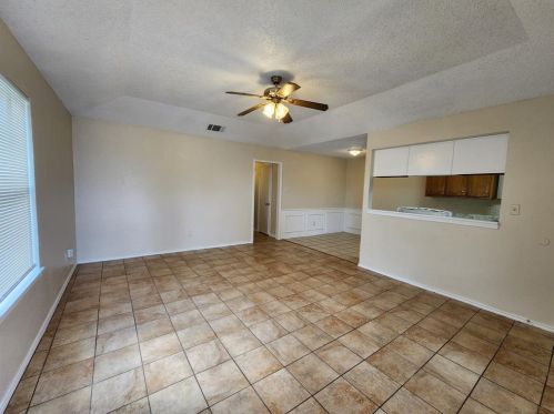 1010 Mitchell Ln, Burleson TX  76028-6452 exterior