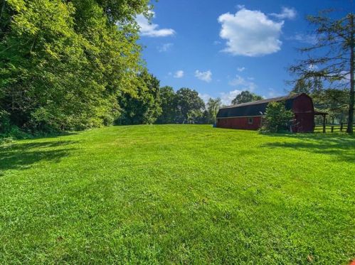 391 Garner Rd, Edinburg, PA 16116-5107