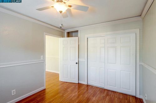 2704 Crescent Dr, Concord CA 94520-1919 exterior