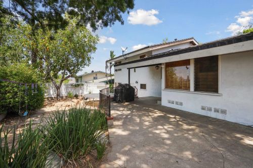 5422 Redding Rd, San Diego CA  92115-1133 exterior