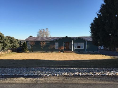 573 Madison Ave, Glenns Ferry, ID 83623-2367