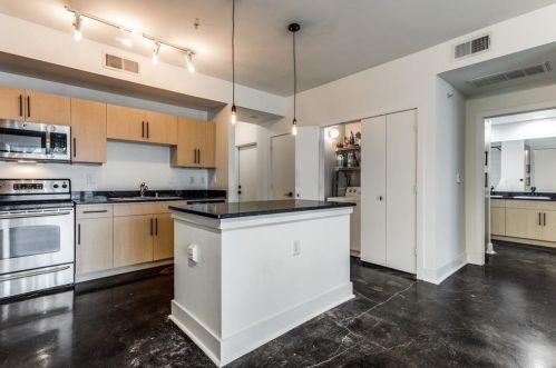 4605 Cedar Springs Rd, Dallas, TX 75219-1361