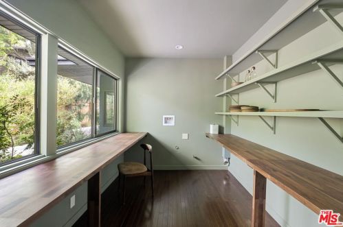 5457 La Forest Dr, La Canada CA  91011-1341 exterior