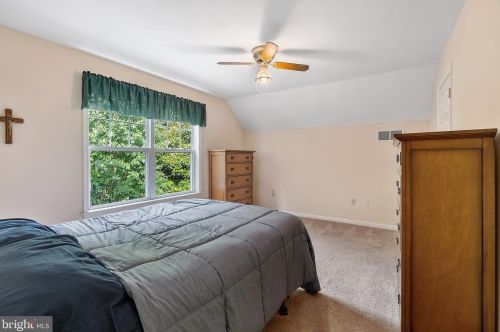 617 Grand Ave, Pittsburgh PA  19083-3224 exterior