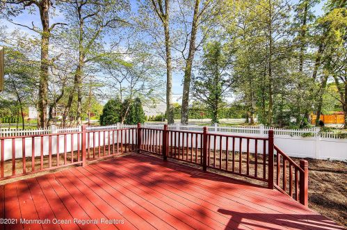 2278 Burroughs Ave, Northfield NJ  08225-1063 exterior