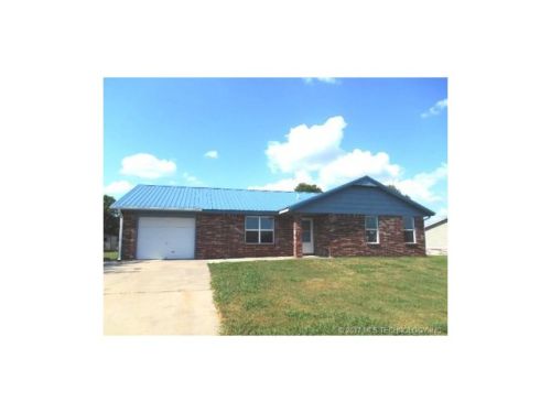 213 Taft Ln, Bartlesville, OK 74029-2849