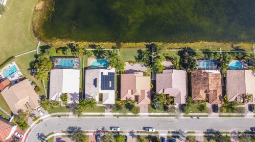 1533 189th Ave, Hollywood, FL 33029-6140