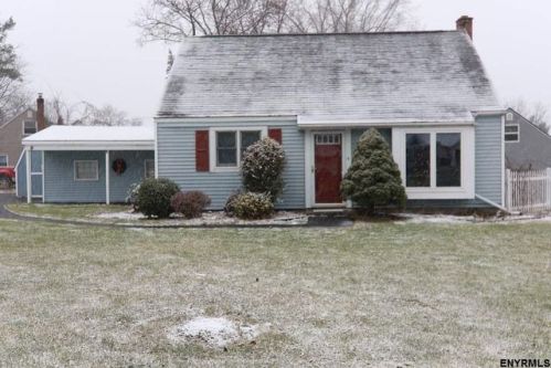 2 Luella Rd, Newtonville, NY 12110-2415