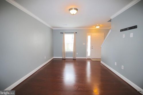 4504 Potomac Highlands Cir, Triangle, VA 22172-1791