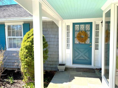 1640 Calves Neck Rd, Southold NY  11971-1214 exterior