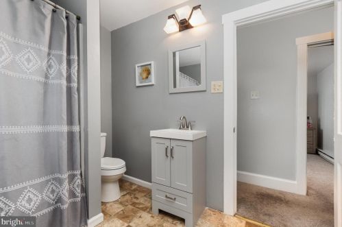 2224 Boas St, Harrisburg PA 17103-1713 exterior