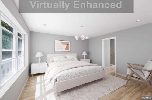 21 Bailey Ave, Oakland NJ  07436-1802 exterior