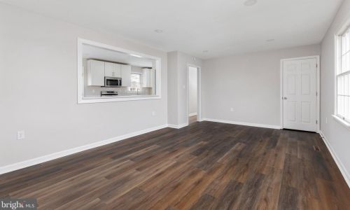 353 Banks Fort Rd, Strasburg VA  22657-2159 exterior