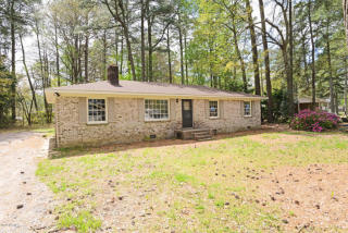 1611 Bunch Ln, Greenville, NC 27834-6667